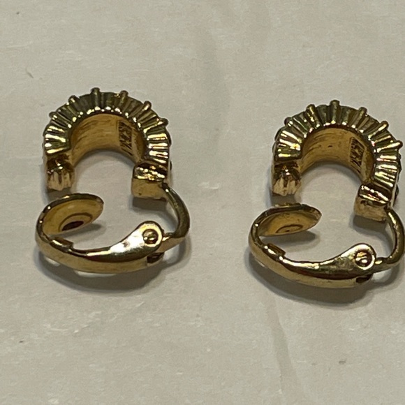 VTG Signed GIVENCHY Clip Earrings Green Half Hoop - Picture 4 of 9